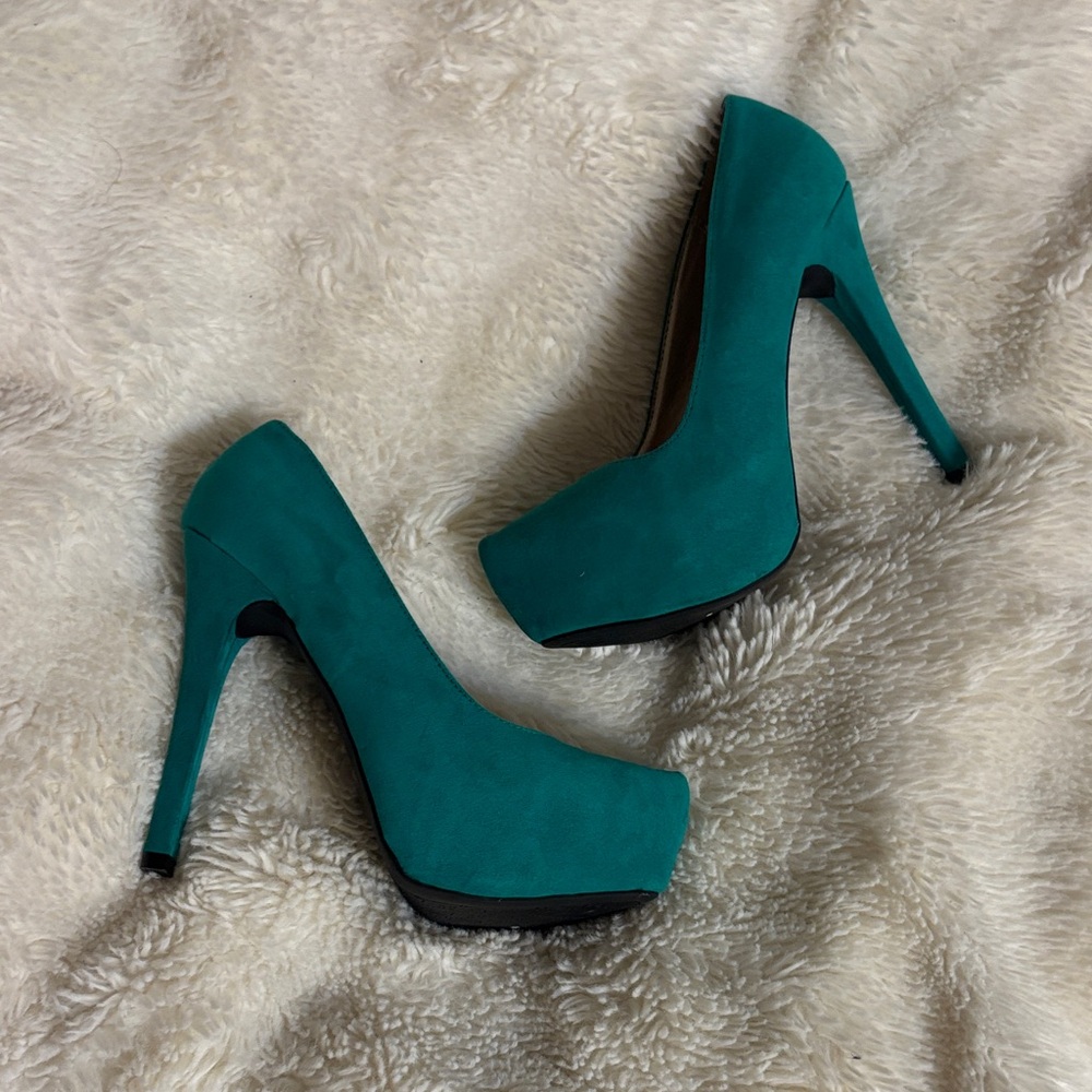 Vintage Charlotte Russe Suede Green Heels